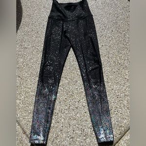 Beyond Yoga 7/8 leggings, black with sparkles, exc condition
